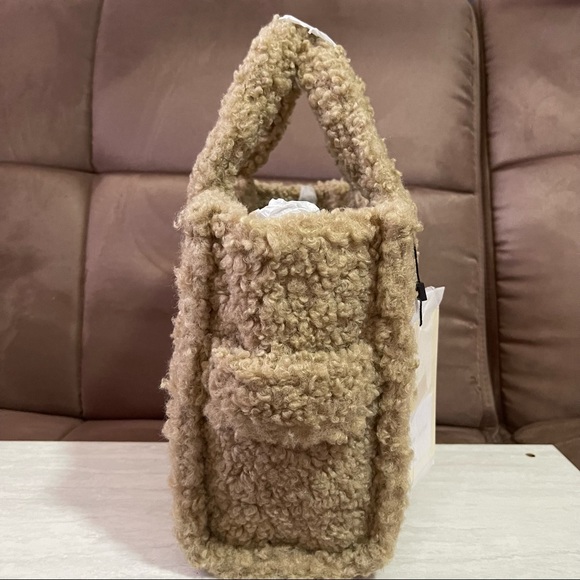 MARC JACOBS
MIni Khaki Tote Bag - Picture 5 of 10